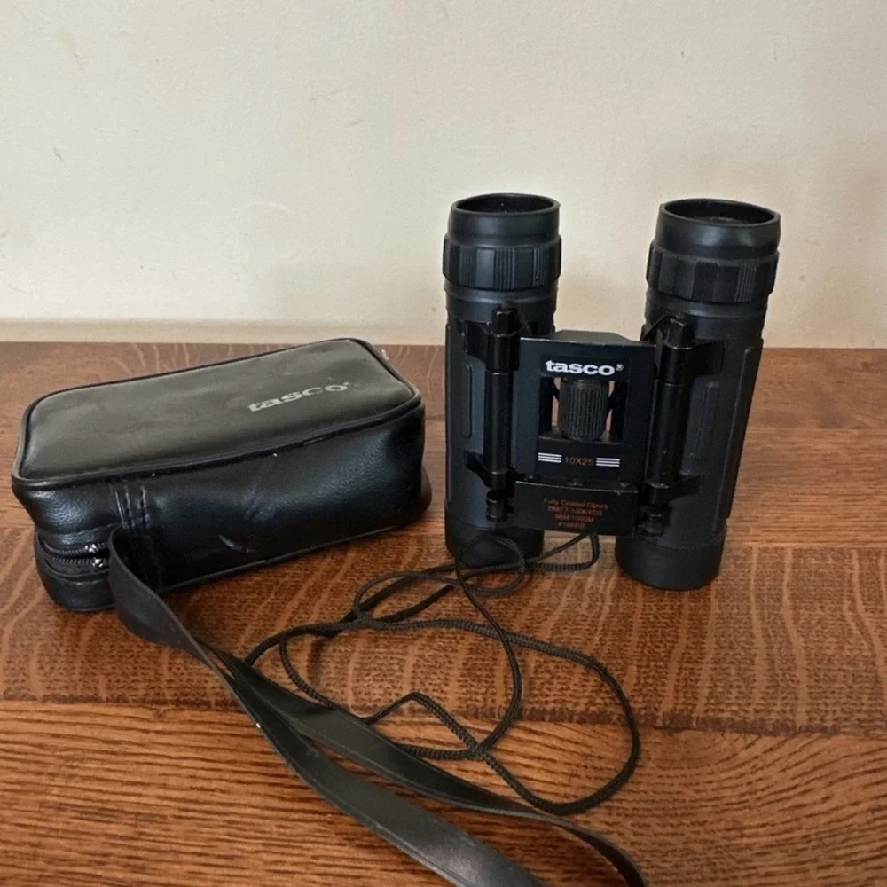 Tasco mini Compact Binoculars 10x25 with case